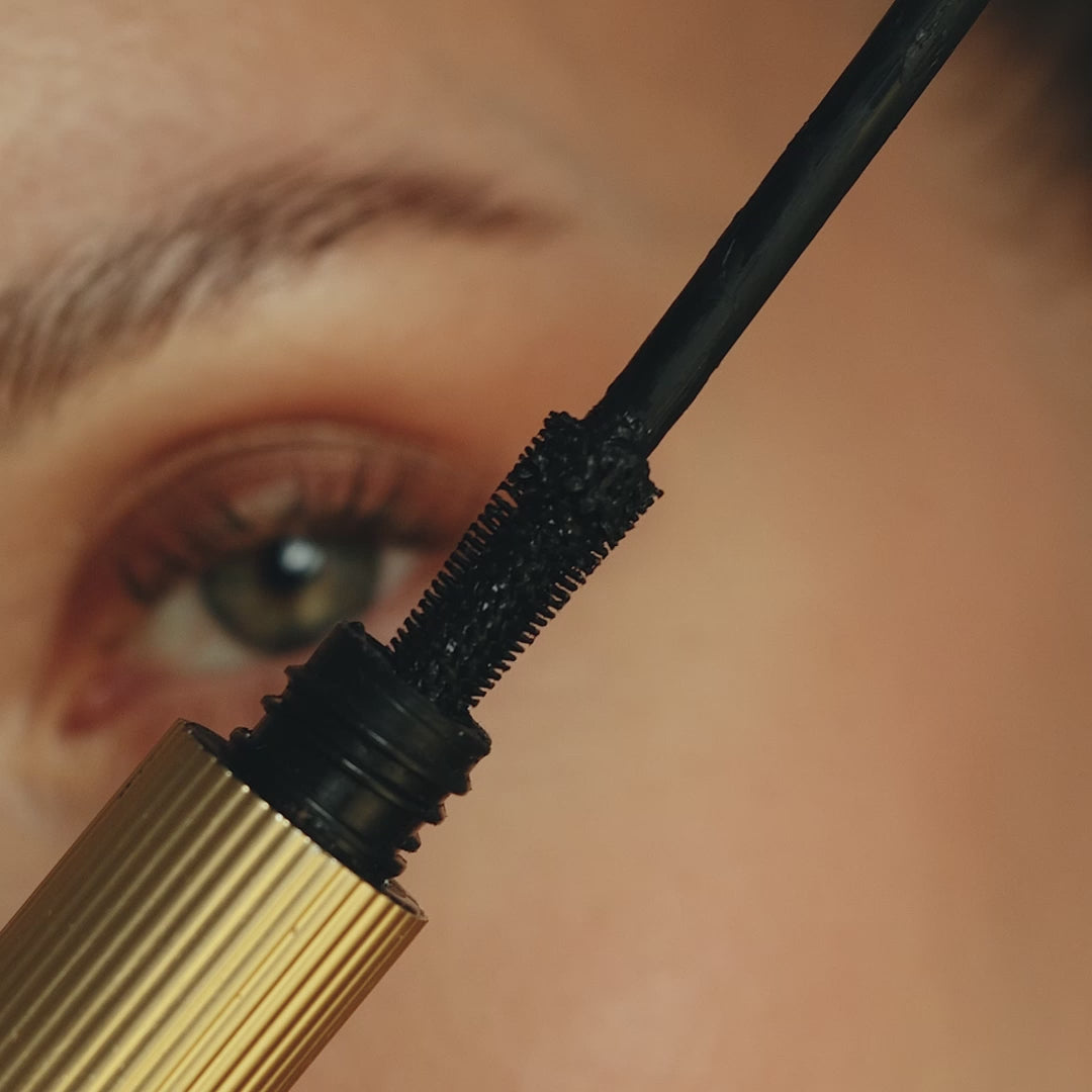 Eco by Sonya Mitzi Mascara clean formulated eye makeup application video
